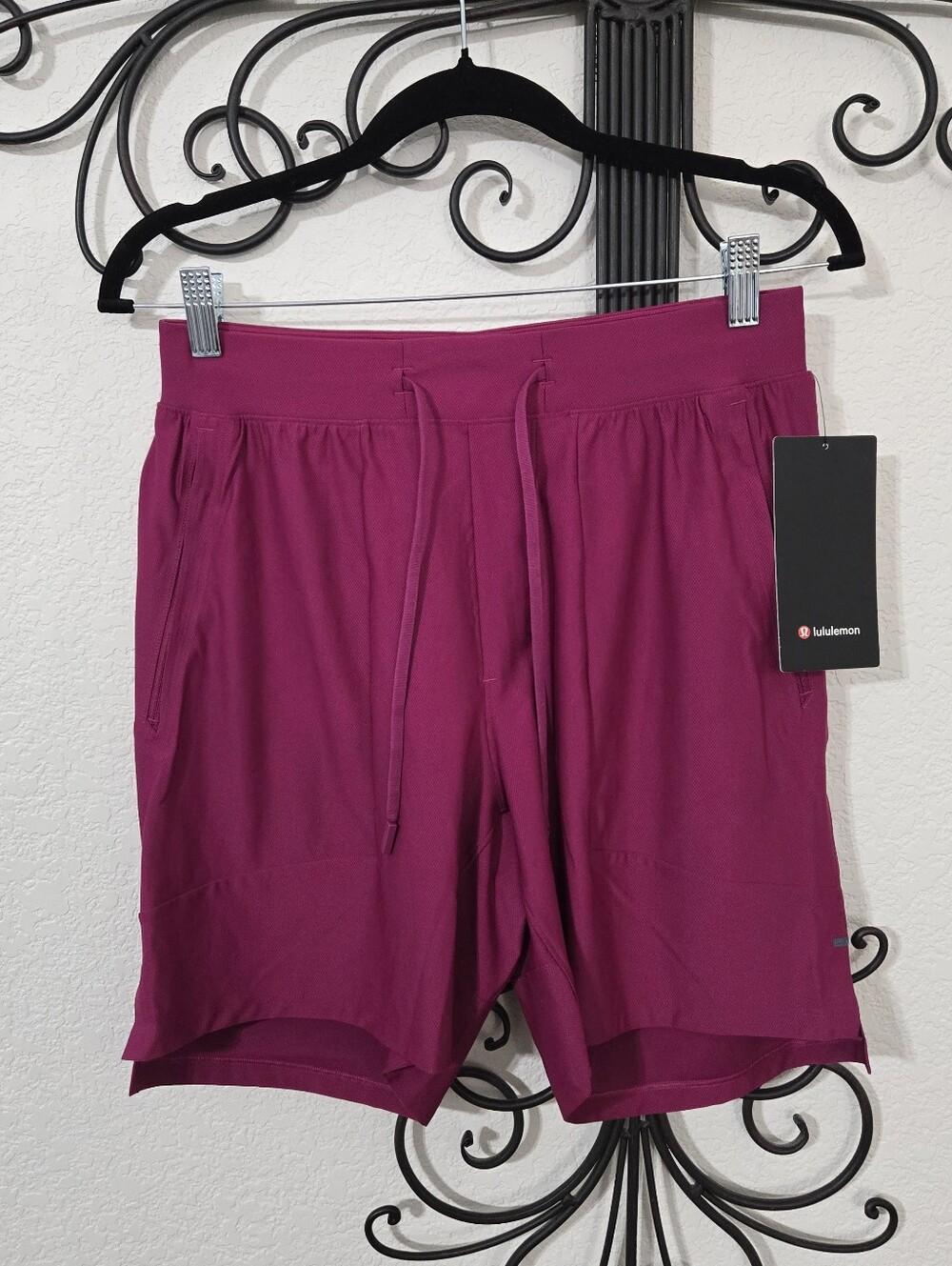 LULULEMON License To Train Shorts | S